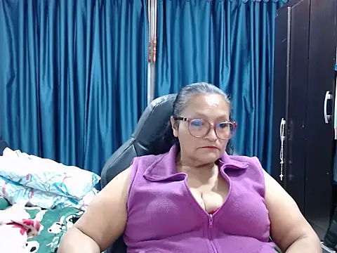  BellaNocturna online show from 8, 4, 2026