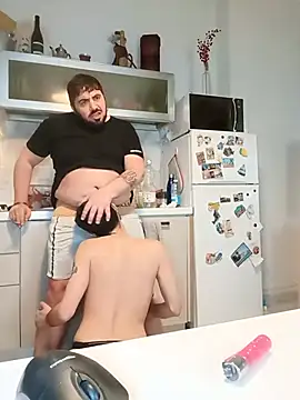 Snapshot of bear_skinny chatting on 25, 6, 2026 bear skinny online show from 25, 6, 2026