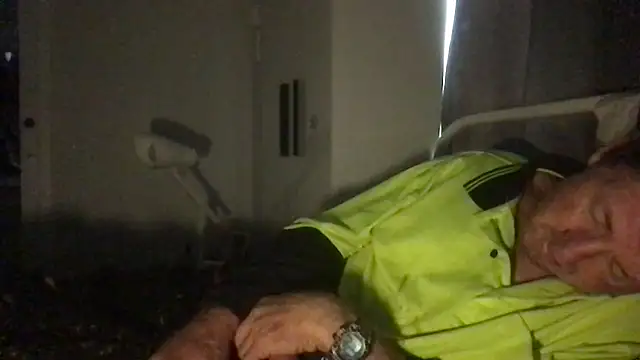 Snapshot of MrBombasticxxx chatting on 12, 7, 2026 MrBombasticxxx online show from 12, 7, 2026
