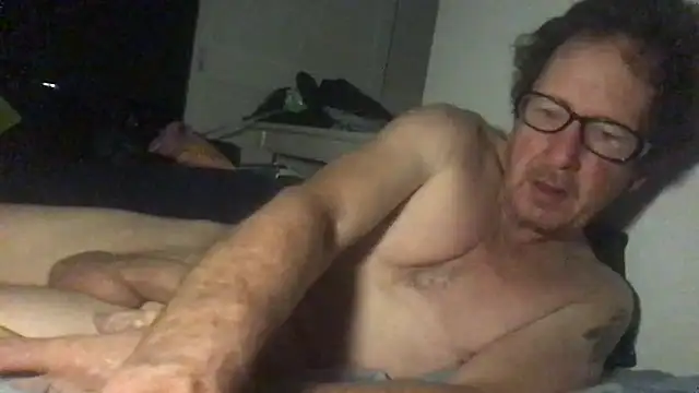 Snapshot of MrBombasticxxx chatting on 6, 8, 2026 MrBombasticxxx online show from 6, 8, 2026