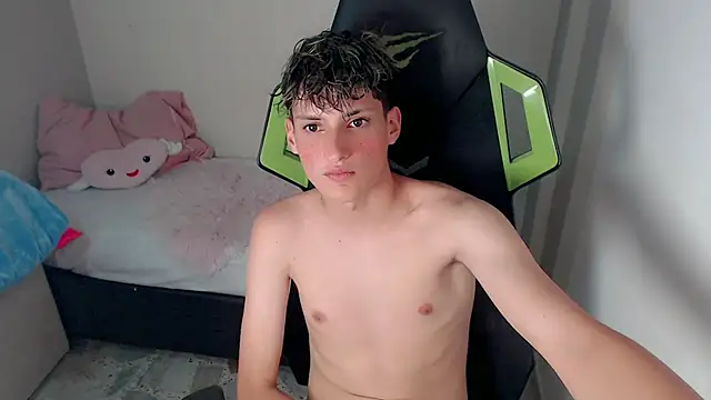Snapshot of Pablito_junior chatting on 24, 5, 2026 Pablito junior online show from 24, 5, 2026