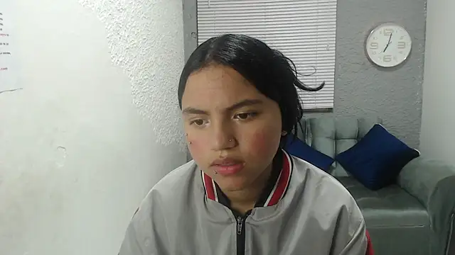 kimmyfuckass online show from 13, 4, 2026