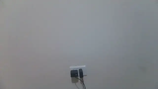 Jiwon Han online show from 27, 3, 2026