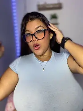 Snapshot of michellesexxxy3 chatting on 14, 5, 2026 michellesexxxy3 online show from 14, 5, 2026