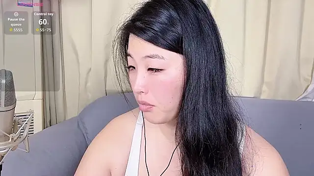 Tavie1744 online show from 12, 4, 2026