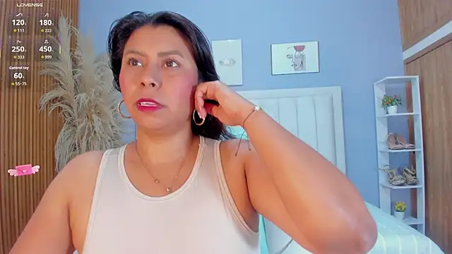 Anthonella Lux online show from 30, 3, 2026