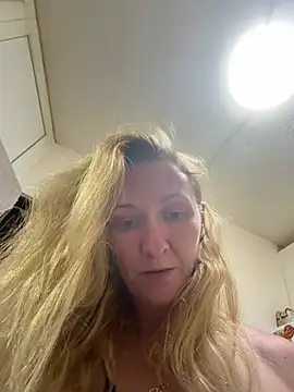 Snapshot of Secret_Ladyx chatting on 29, 6, 2026 Secret Ladyx online show from 29, 6, 2026
