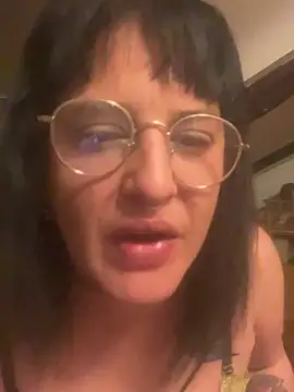 Xlilli69X online show from 5, 4, 2026