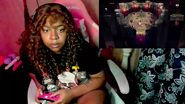 Goddess MercedesRedd online show from 24, 4, 2026