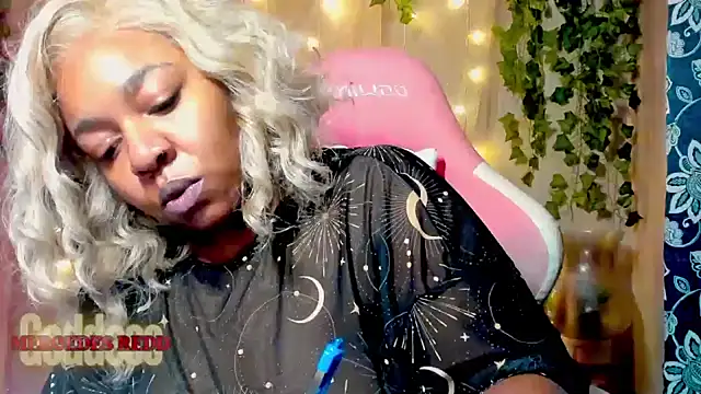 Goddess MercedesRedd online show from 14, 6, 2026