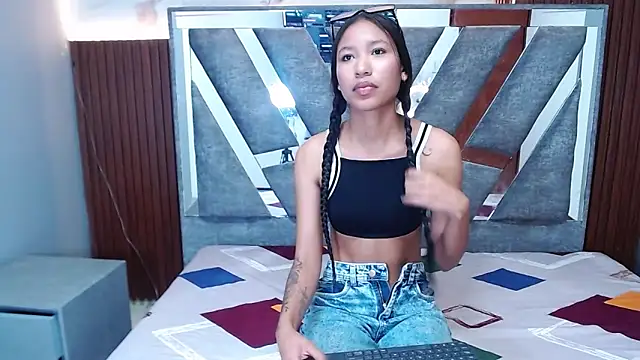 Snapshot of skiaracl202 chatting on 5, 3, 2026 skiaracl202 online show from 5, 3, 2026