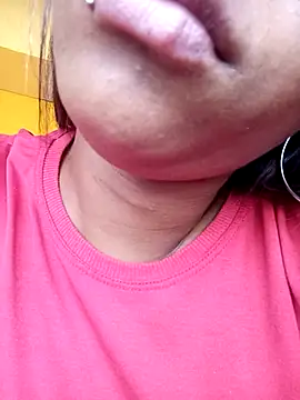 Snapshot of Sraveneno chatting on 25, 4, 2026 Sraveneno online show from 25, 4, 2026