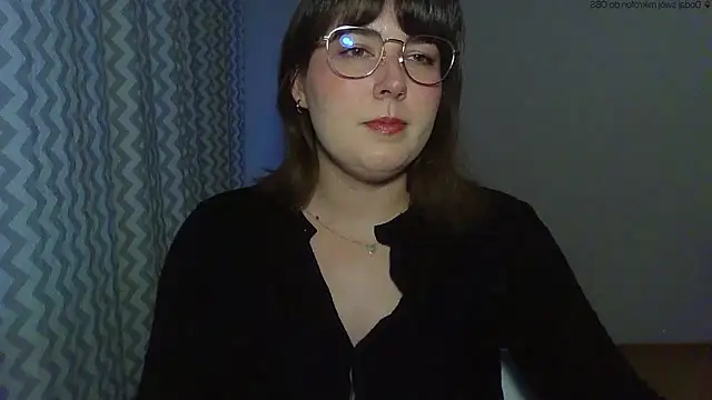Snapshot of ClaraHard chatting on 7, 5, 2026 ClaraHard online show from 7, 5, 2026