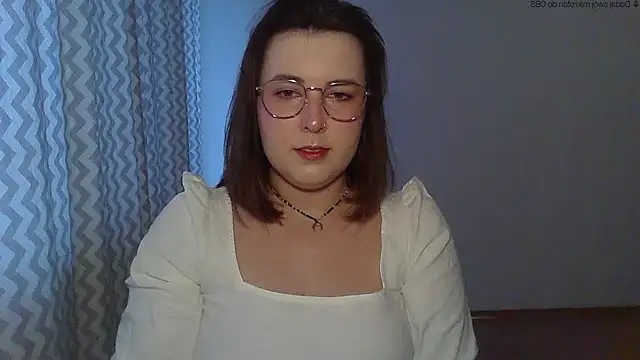 Snapshot of ClaraHard chatting on 10, 5, 2026 ClaraHard online show from 10, 5, 2026