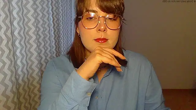 Snapshot of ClaraHard chatting on 27, 5, 2026 ClaraHard online show from 27, 5, 2026