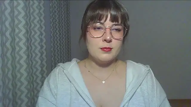 Snapshot of ClaraHard chatting on 8, 6, 2026 ClaraHard online show from 8, 6, 2026