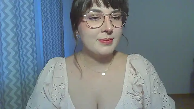 Snapshot of ClaraHard chatting on 10, 6, 2026 ClaraHard online show from 10, 6, 2026