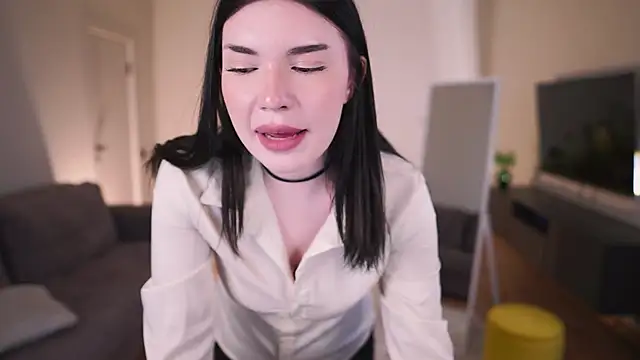 JennyHardy online show from 8, 4, 2026