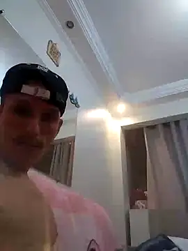 Snapshot of zl28rei chatting on 17, 6, 2026 zl28rei online show from 17, 6, 2026