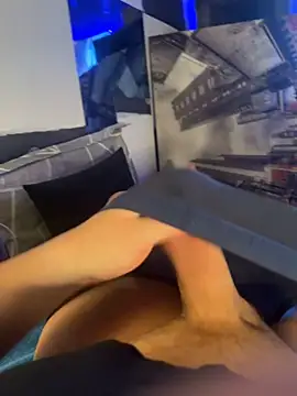 MatthewEmme2121 online show from 9, 4, 2026