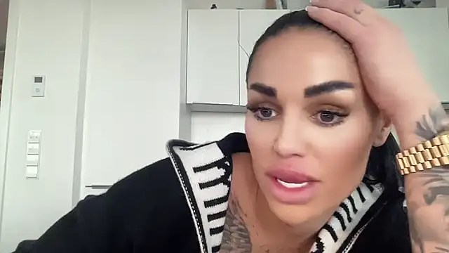 AMBER HARD online show from 24, 3, 2026