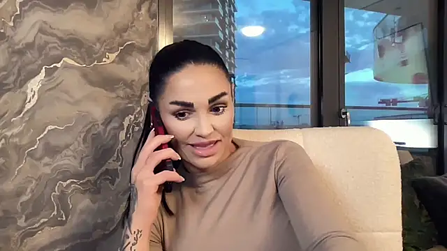 AMBER HARD online show from 8, 6, 2026