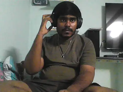 Snapshot of Foxboy65 chatting on 29, 4, 2026 Foxboy65 online show from 29, 4, 2026