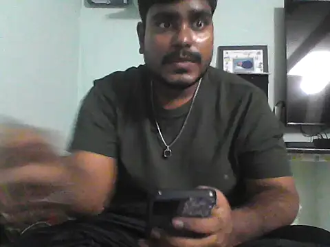 Snapshot of Foxboy65 chatting on 17, 5, 2026 Foxboy65 online show from 17, 5, 2026