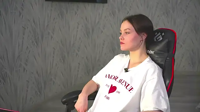 KelsieBatt online show from 5, 3, 2026