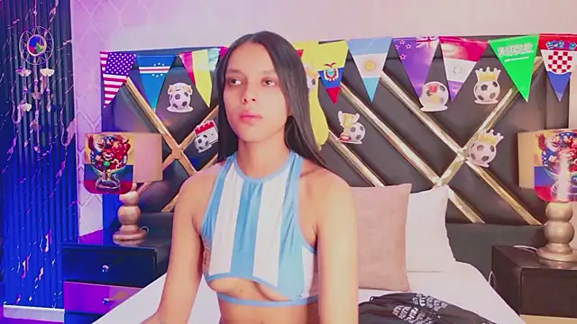MeganRoseh online show from 27, 6, 2026