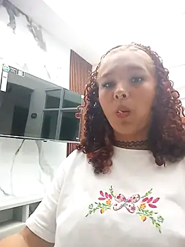 CoralineRed online show from 9, 5, 2026