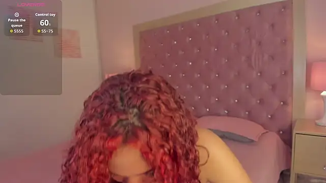 CoralineRed online show from 5, 6, 2026