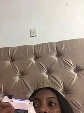 Astrid Phone online show from 5, 3, 2026