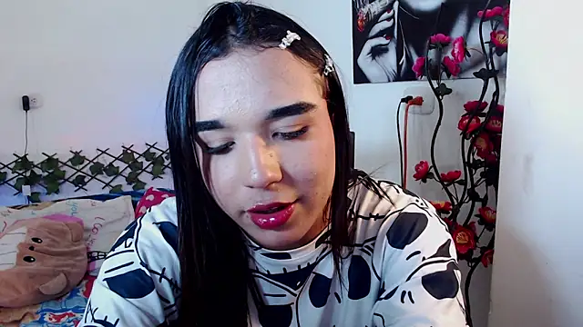 Candyy doll   online show from 13, 5, 2026
