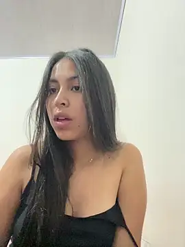 Snapshot of Dannittaa chatting on 8, 4, 2026 Dannittaa online show from 8, 4, 2026