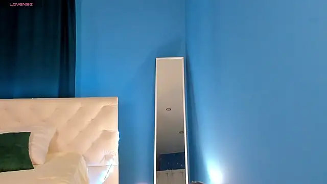 Xenia paradise online show from 11, 4, 2026