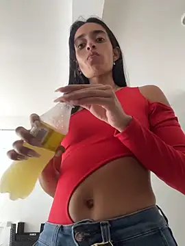 Snapshot of leilani_X chatting on 14, 5, 2026 leilani X online show from 14, 5, 2026