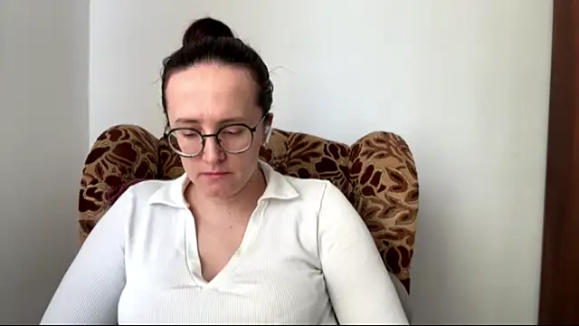 SofiaTease online show from 1, 4, 2026