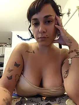 Nanydaniela online show from 6, 3, 2026