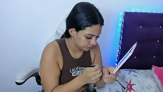 Snapshot of madelinesquirt chatting on 3, 5, 2026 madelinesquirt online show from 3, 5, 2026