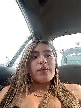 Issa pinkk online show from 27, 3, 2026