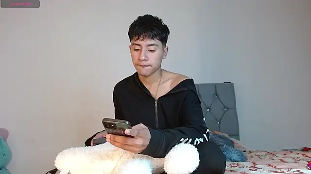Snapshot of Sebas_fire4 chatting on 8, 5, 2026 Sebas fire4 online show from 8, 5, 2026