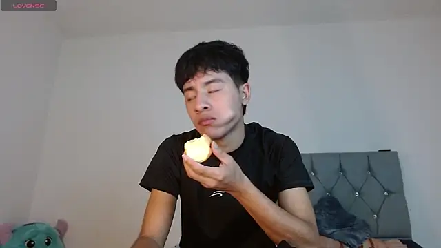 Snapshot of Sebas_fire4 chatting on 19, 5, 2026 Sebas fire4 online show from 19, 5, 2026