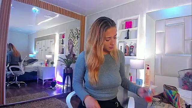 ZoeTaylorl online show from 16, 3, 2026