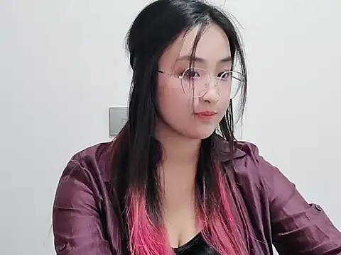 kitty-mm online show from 10, 3, 2026