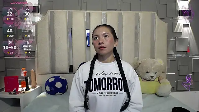 Chloe16  online show from 10, 4, 2026