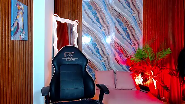 Maile Tay online show from 11, 4, 2026