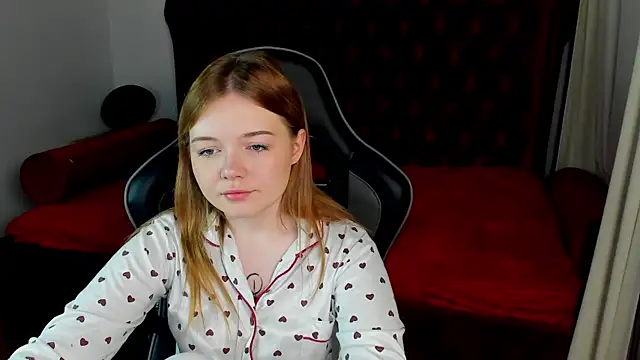 ElinaVale online show from 28, 4, 2026