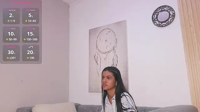 Snapshot of queen_adhara chatting on 26, 4, 2026 queen adhara online show from 26, 4, 2026
