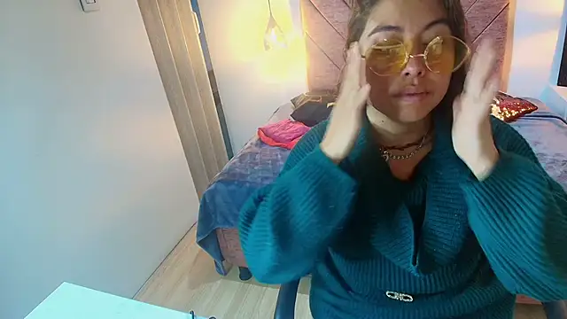 Amanda Fox   online show from 12, 4, 2026